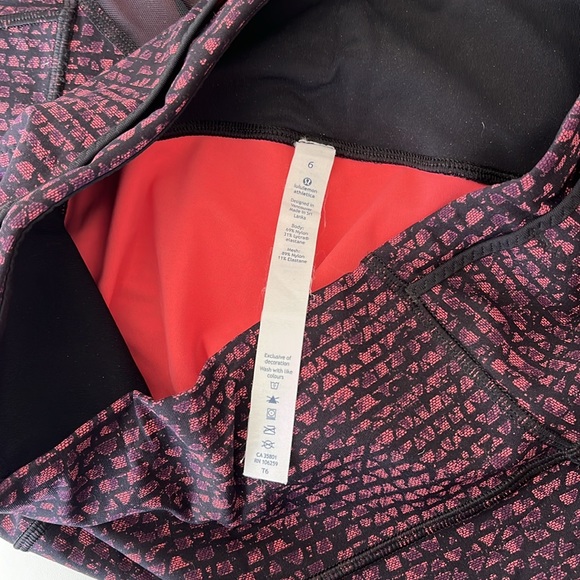 BOGO - Lululemon Cropped Leggings Yoga Pants w/Mesh 6 - Picture 5 of 5